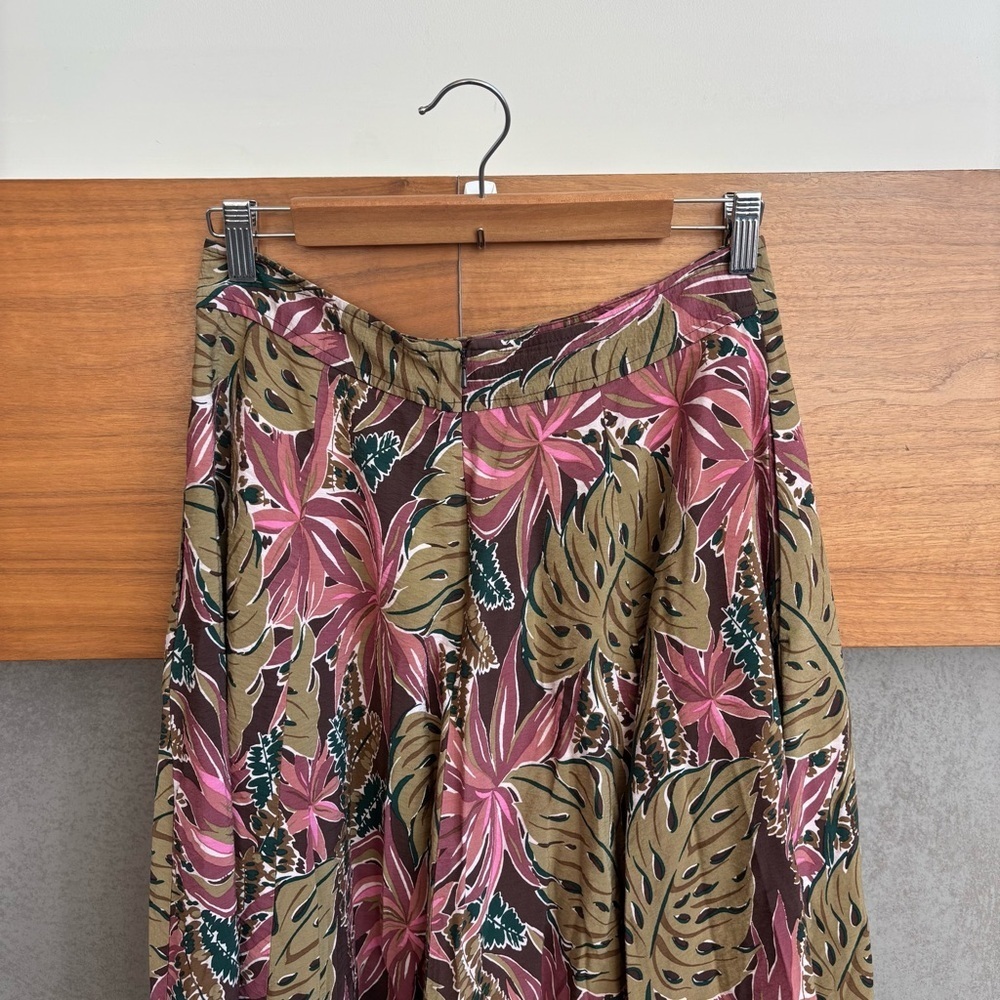 Madewell Crinkled Crepe Maxi Skirt in Brushstroke Monstera, Size 8 - Picture 11 of 14